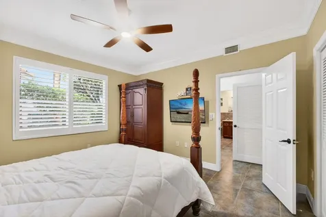 911 Oak Harbour Drive Juno Beach FL 33408