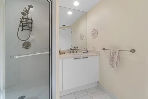2650 Lake Shore Drive Riviera Beach FL 33404
