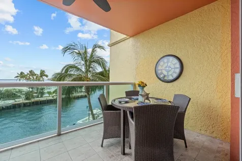 2650 Lake Shore Drive Riviera Beach FL 33404