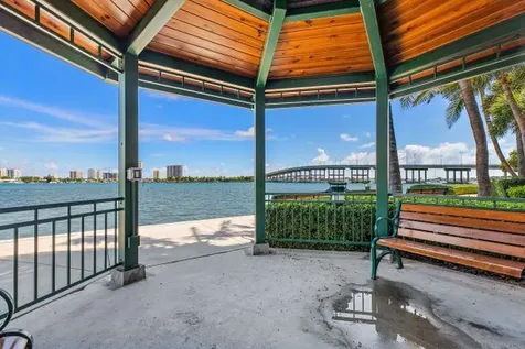 2650 Lake Shore Drive Riviera Beach FL 33404