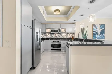 2650 Lake Shore Drive Riviera Beach FL 33404