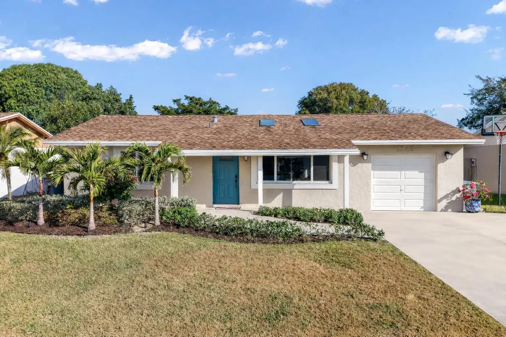 9249 Affirmed Lane Boca Raton FL 33496