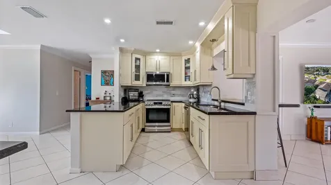 9249 Affirmed Lane Boca Raton FL 33496