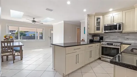 9249 Affirmed Lane Boca Raton FL 33496