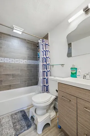 253 Sw 2nd Court Deerfield Beach FL 33441