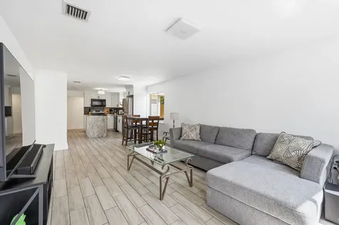 253 Sw 2nd Court Deerfield Beach FL 33441