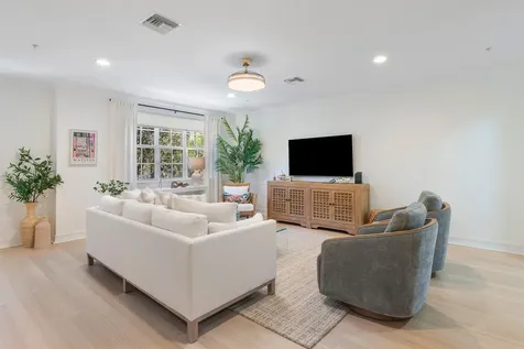 329 W Mallory Circle Delray Beach FL 33483