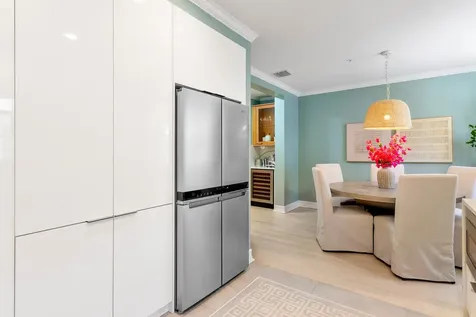 329 W Mallory Circle Delray Beach FL 33483