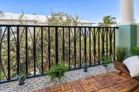 329 W Mallory Circle Delray Beach FL 33483
