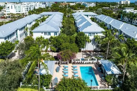 329 W Mallory Circle Delray Beach FL 33483