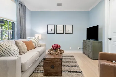 329 W Mallory Circle Delray Beach FL 33483