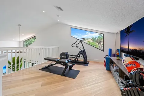 2583 La Cristal Circle Palm Beach Gardens FL 33410