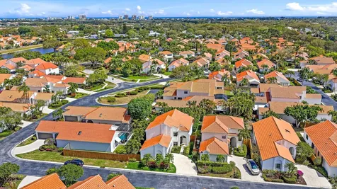 2583 La Cristal Circle Palm Beach Gardens FL 33410