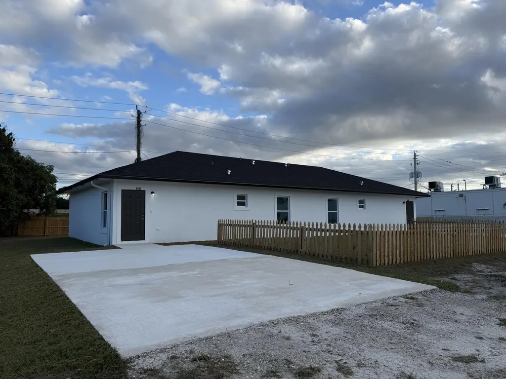 4555 Hairland Drive West Palm Beach FL 33415