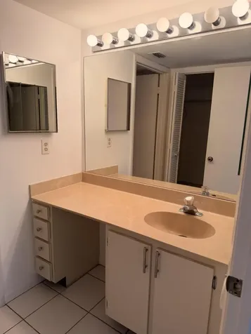 3146 Via Ponciana Lake Worth FL 33467