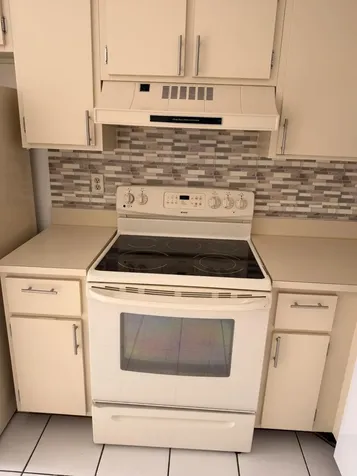 3146 Via Ponciana Lake Worth FL 33467