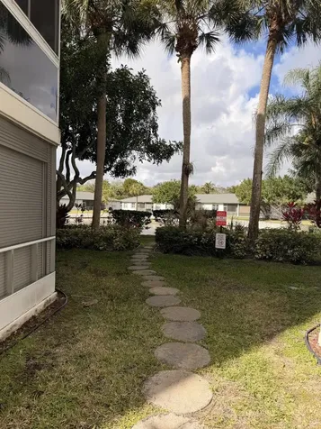3146 Via Ponciana Lake Worth FL 33467