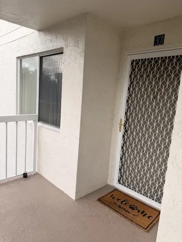 3146 Via Ponciana Lake Worth FL 33467