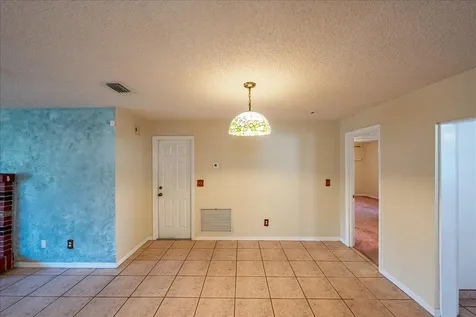 7406 Lakeland Boulevard Fort Pierce FL 34951