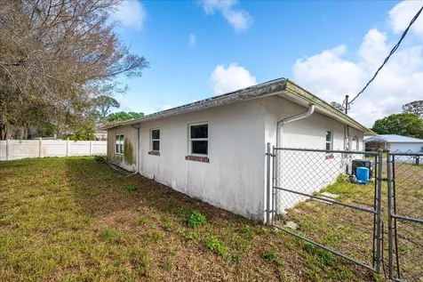 7406 Lakeland Boulevard Fort Pierce FL 34951