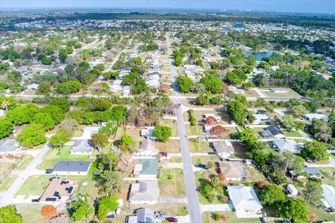 7406 Lakeland Boulevard Fort Pierce FL 34951
