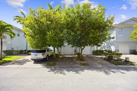 3069 Laurel Ridge Circle Riviera Beach FL 33404