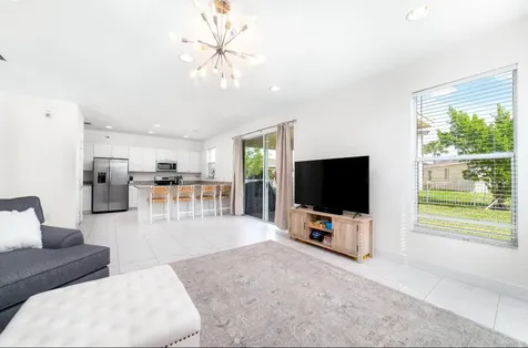2011 NW Cataluna Circle Port Saint Lucie FL 34986
