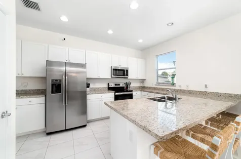 2011 NW Cataluna Circle Port Saint Lucie FL 34986