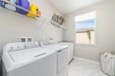 2011 NW Cataluna Circle Port Saint Lucie FL 34986