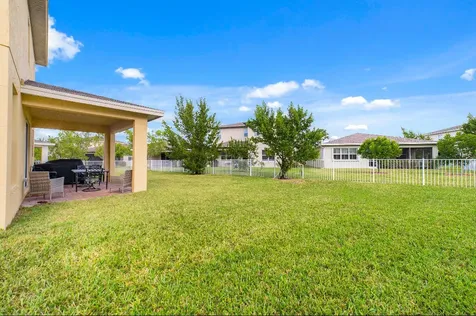 2011 NW Cataluna Circle Port Saint Lucie FL 34986