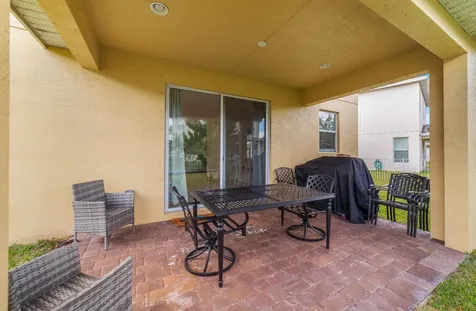 2011 NW Cataluna Circle Port Saint Lucie FL 34986