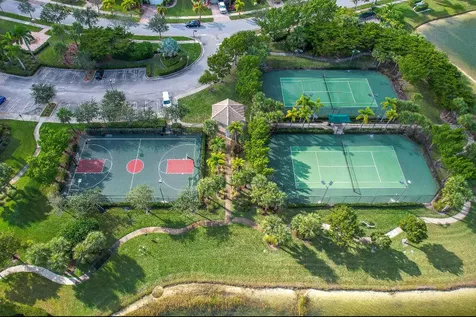 2011 NW Cataluna Circle Port Saint Lucie FL 34986