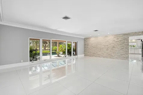 417 N Country Club Drive Atlantis FL 33462