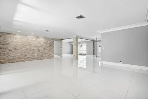 417 N Country Club Drive Atlantis FL 33462