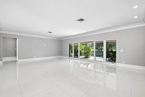 417 N Country Club Drive Atlantis FL 33462
