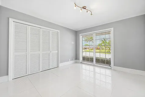 417 N Country Club Drive Atlantis FL 33462