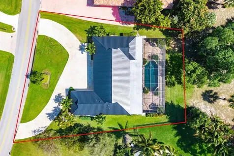 417 N Country Club Drive Atlantis FL 33462