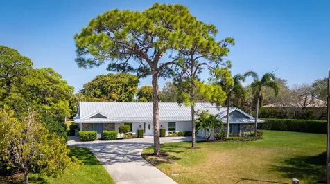 10356 Seagrape Way Palm Beach Gardens FL 33418