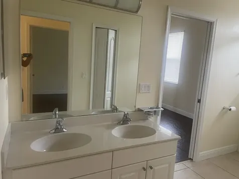 2643 SW Harem Circle Port Saint Lucie FL 34953