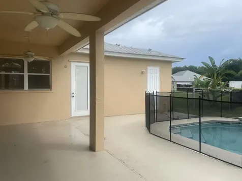 2643 SW Harem Circle Port Saint Lucie FL 34953