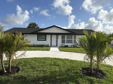 4318 Crestdale Street Palm Beach Gardens FL 33410