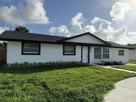 4318 Crestdale Street Palm Beach Gardens FL 33410