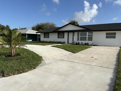4318 Crestdale Street Palm Beach Gardens FL 33410