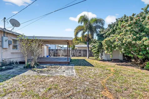 2013 Longwood Road West Palm Beach FL 33409