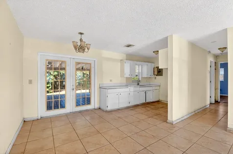 2013 Longwood Road West Palm Beach FL 33409