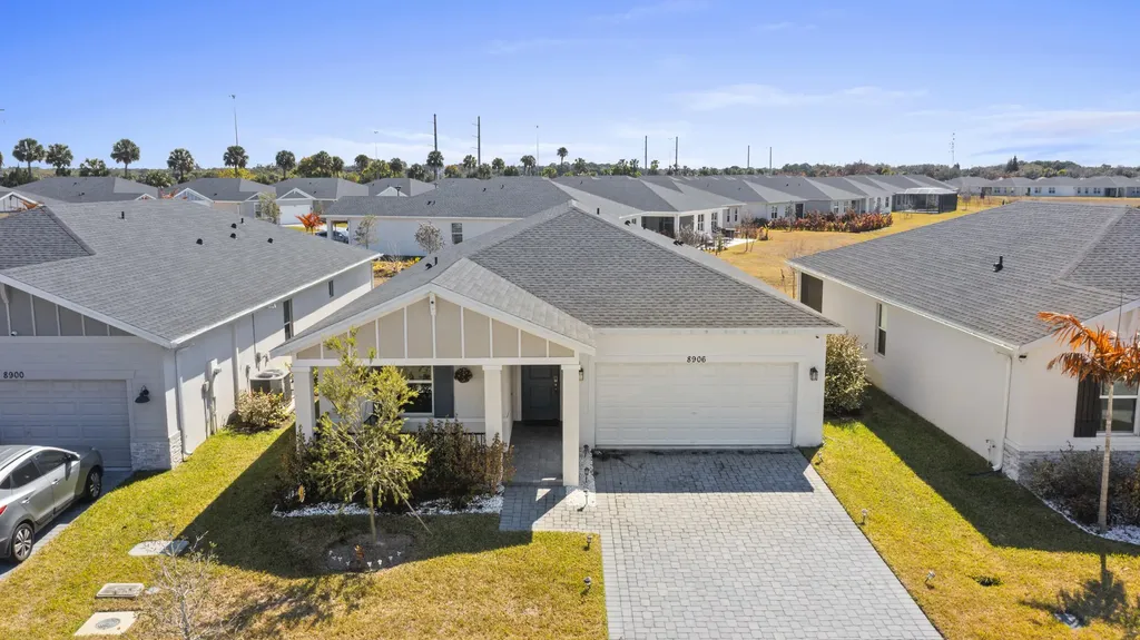 8906 Dahlia Circle Port Saint Lucie FL 34986