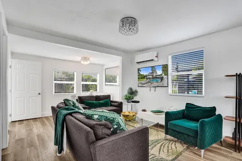 311 SE 3rd Avenue Delray Beach FL 33483