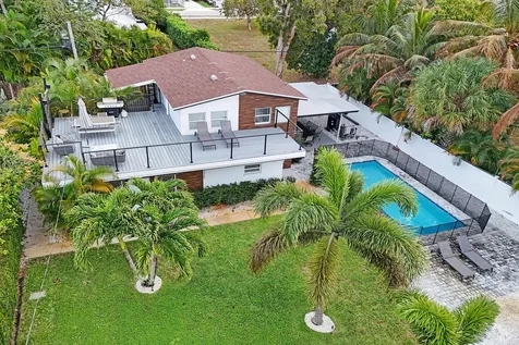 311 SE 3rd Avenue Delray Beach FL 33483