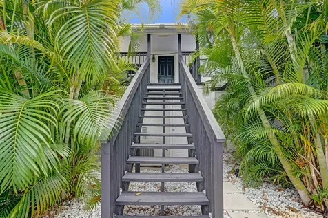 311 SE 3rd Avenue Delray Beach FL 33483