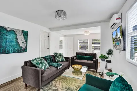 311 SE 3rd Avenue Delray Beach FL 33483